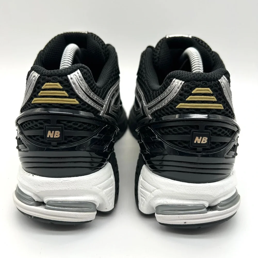 New Balance 1906R Shoes Mens 9 Black Silver Metallic Running Sneakers U1906RCF